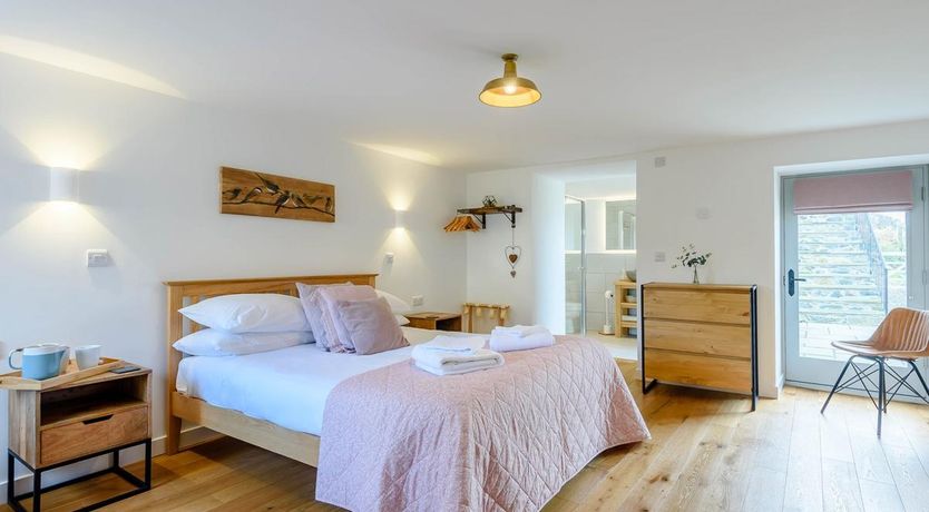 Photo of 3 Bed in Llwyngwril