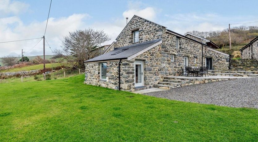 Photo of 3 Bed in Llwyngwril