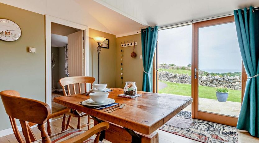 Photo of 1 Bed in Swanage