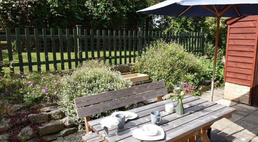 Photo of 3 Bed in Portesham