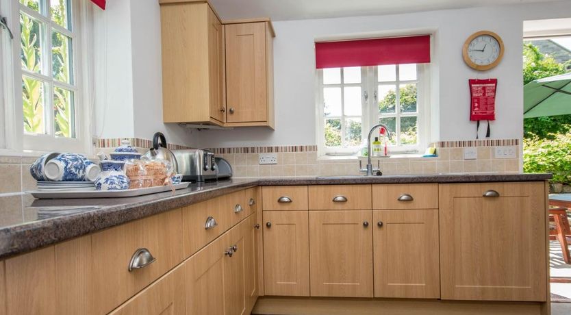 Photo of 3 Bed in Portesham