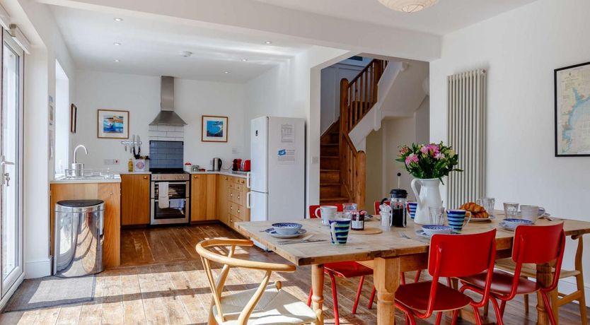 Photo of 4 Bed in Bridport
