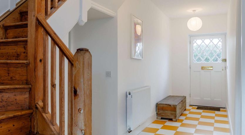 Photo of 4 Bed in Bridport