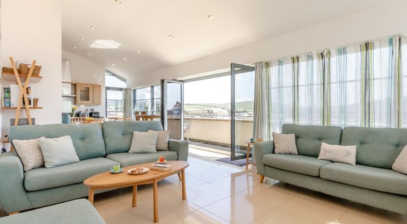 Photo of 2 Bed in West Bay