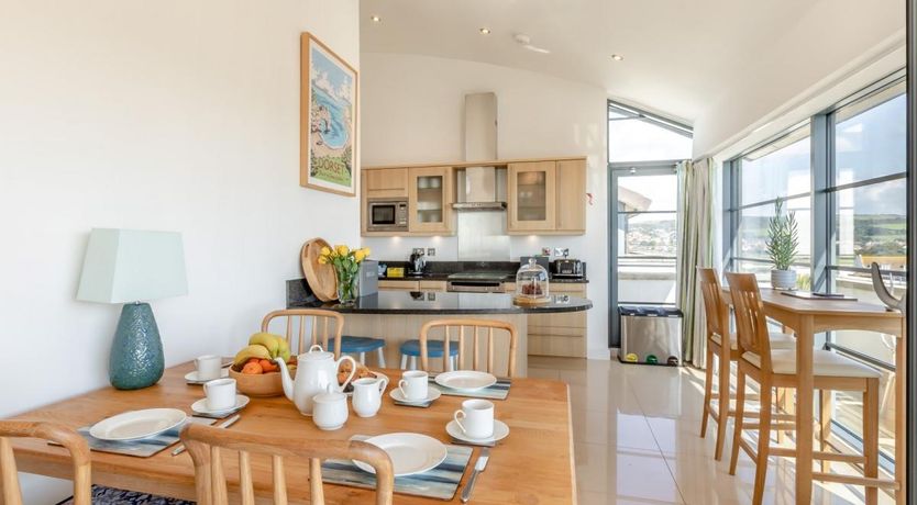 Photo of 2 Bed in West Bay