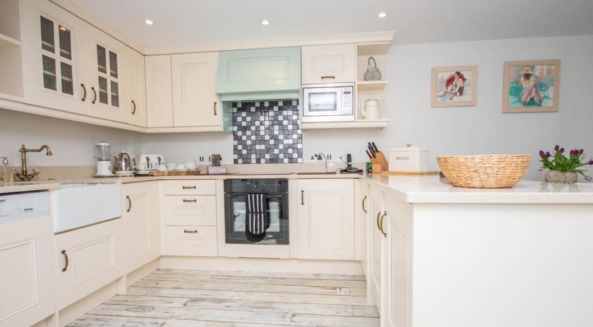 Photo of 2 Bed in Worth Matravers