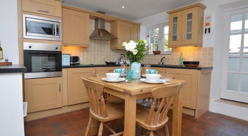 Photo of 2 Bed in Charmouth