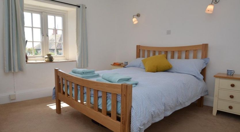Photo of 2 Bed in Charmouth