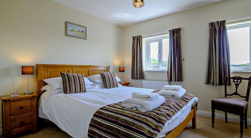 Photo of 3 Bed in Bridport