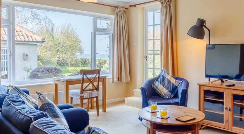 Photo of 5 Bed in Bridport