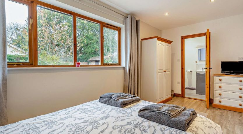 Photo of 3 Bed in Stoborough