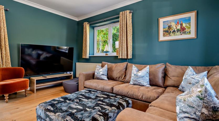 Photo of 5 Bed in Worth Matravers