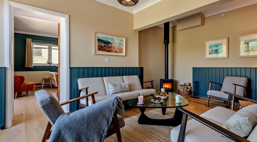 Photo of 5 Bed in Worth Matravers