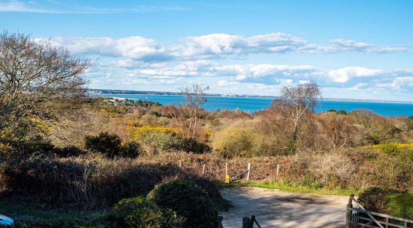 Photo of 2 Bed in Studland