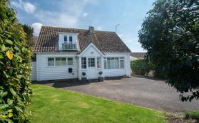 Photo of 4 Bed in West Bexington
