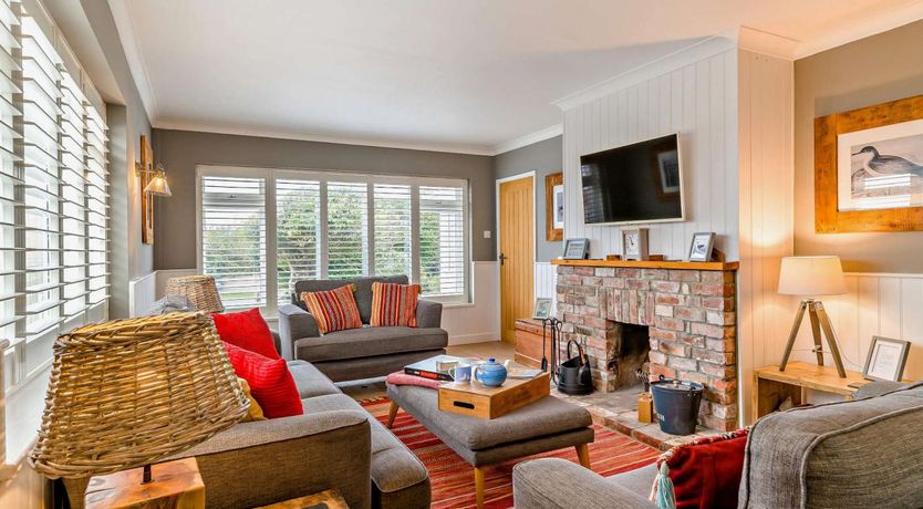 Photo of 4 Bed in Dorchester