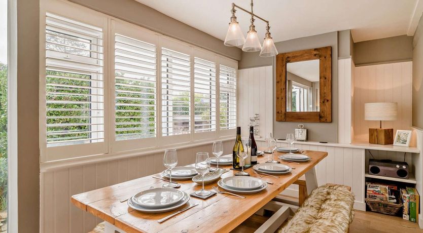 Photo of 4 Bed in Dorchester