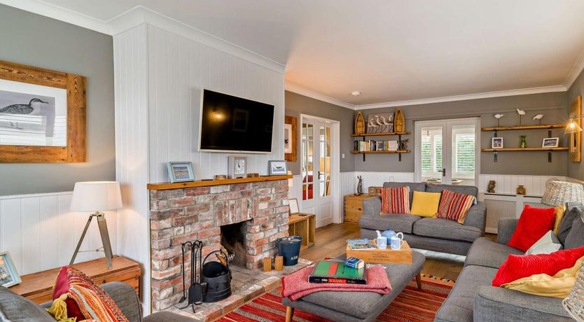 Photo of 4 Bed in Dorchester