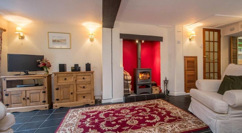 Photo of 2 Bed in Beaminster