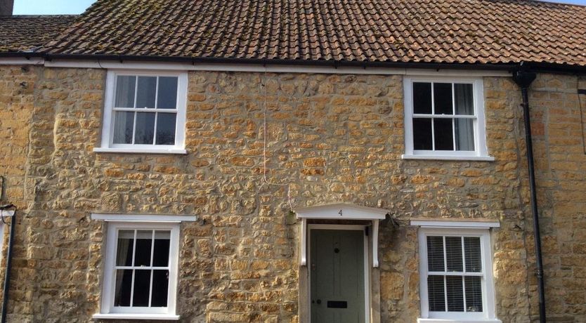 Photo of 2 Bed in Beaminster