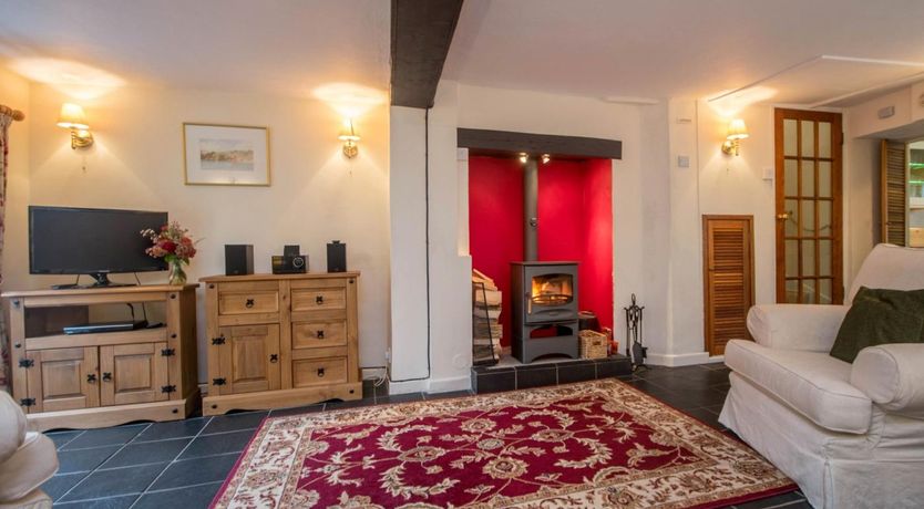 Photo of 2 Bed in Beaminster