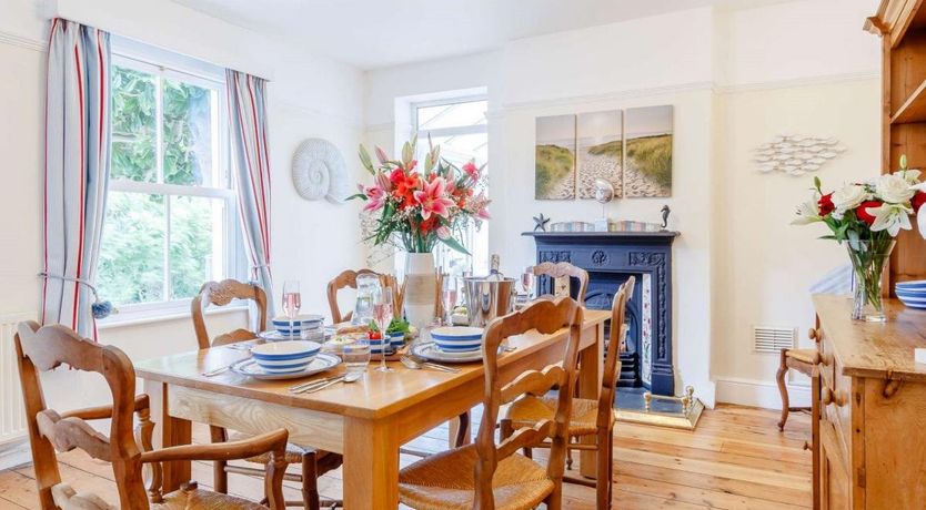 Photo of 3 Bed in Charmouth