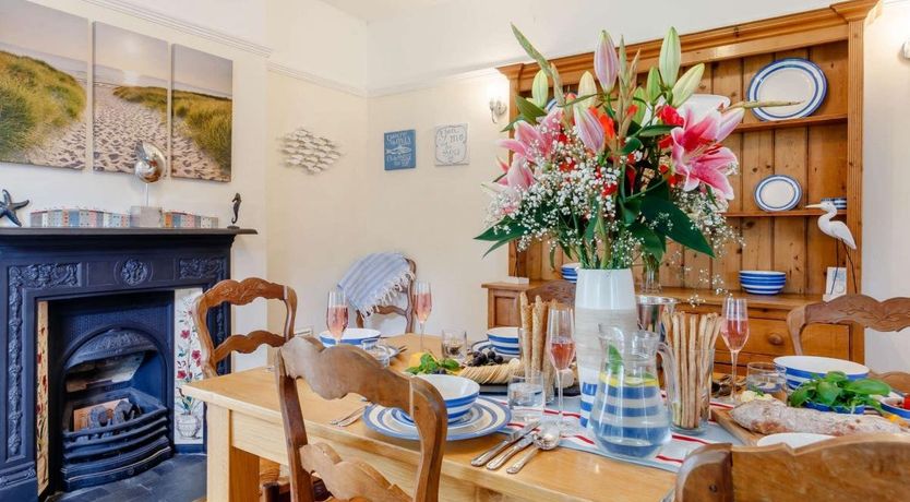 Photo of 3 Bed in Charmouth