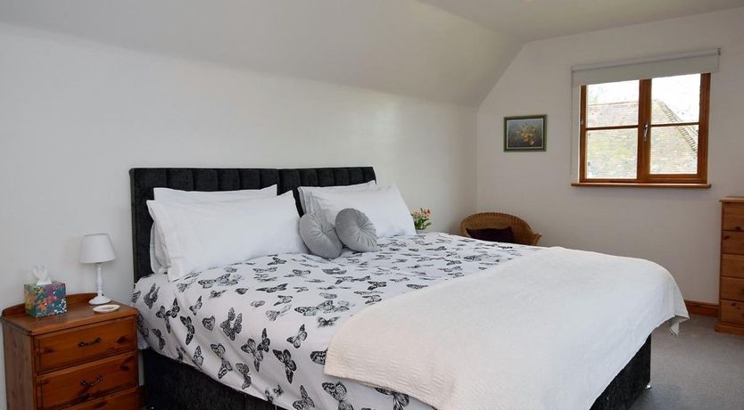 Photo of 2 Bed in Petham