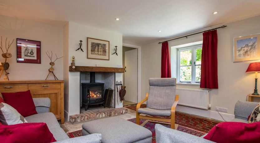 Photo of 5 Bed in Corfe Castle