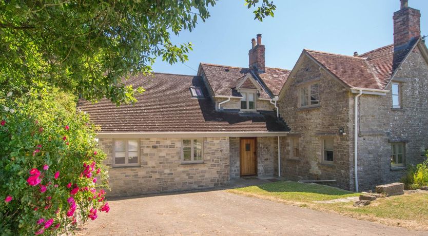 Photo of 5 Bed in Wareham