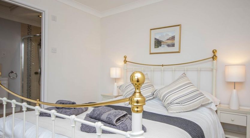 Photo of 4 Bed in Worth Matravers