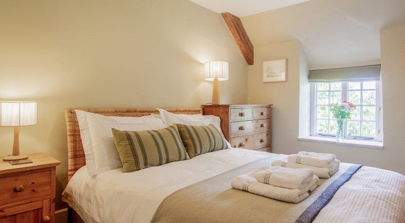 Photo of 3 Bed in Worth Matravers