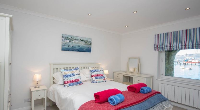 Photo of 2 Bed in Swanage