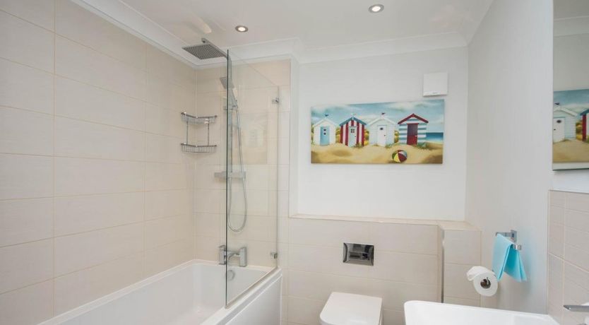 Photo of 2 Bed in Swanage