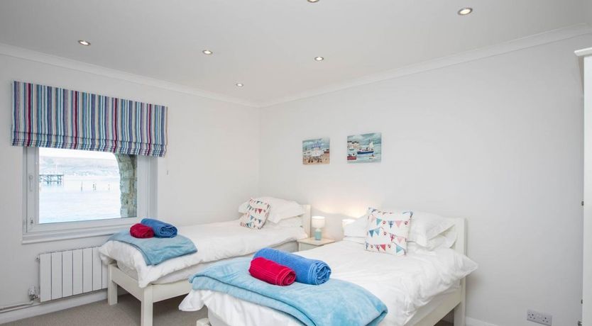 Photo of 2 Bed in Swanage