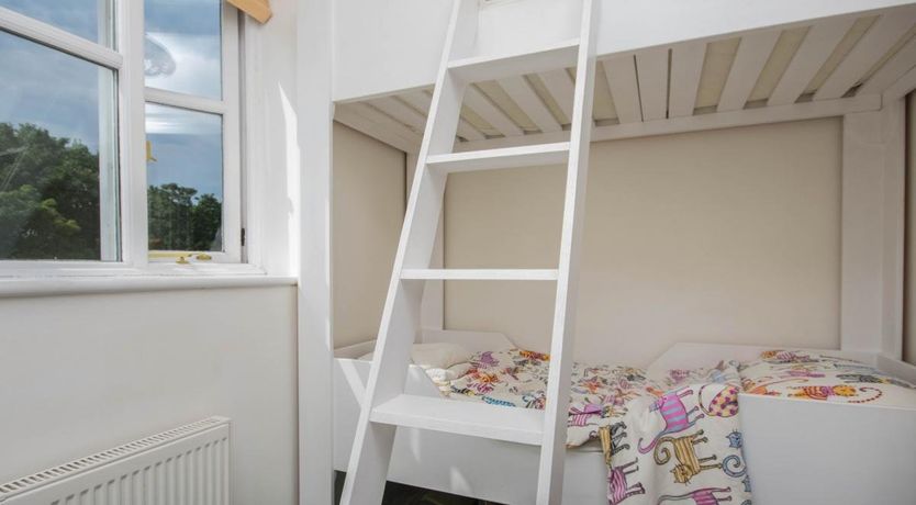 Photo of 3 Bed in Studland