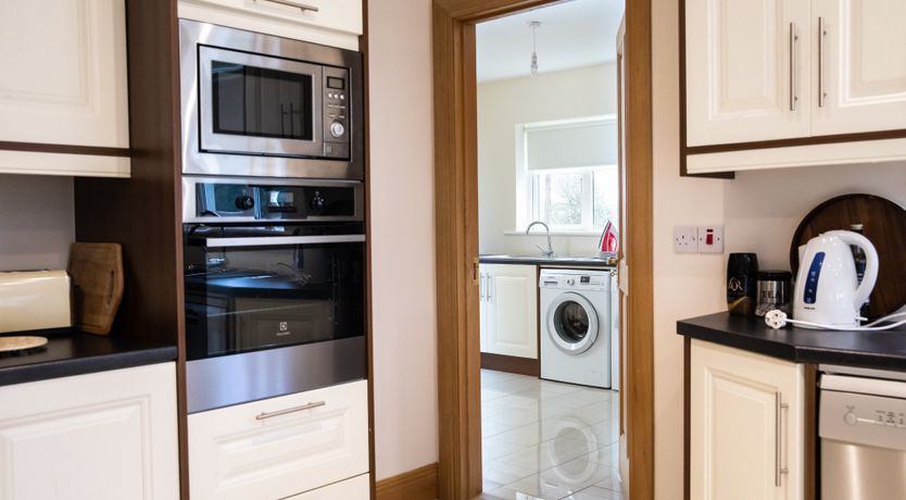 Photo of Ashbrook House