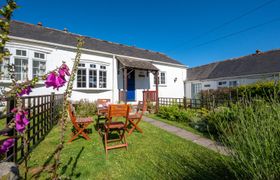 Photo of coverack-cottage-4