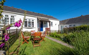 Photo of Coverack Cottage