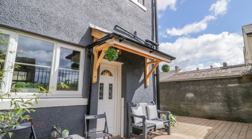 Photo of 8 Bridge Street