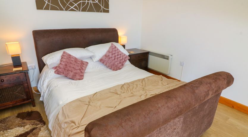 Photo of Shorefields One