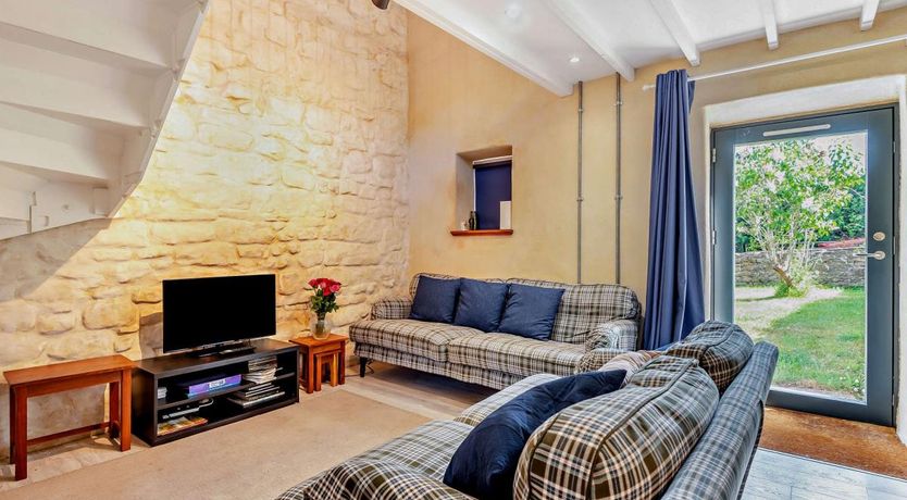 Photo of 2 Bed in Hope Mansell