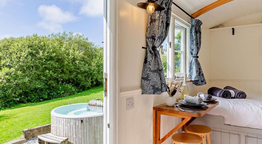 Photo of 1 Bed in Trevalga