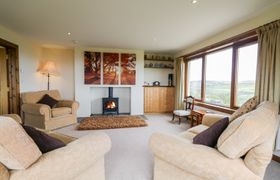 Taigh Cruinneachadh (Gathering Place) Holiday Cottage