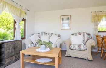 Castell Chalet Holiday Cottage