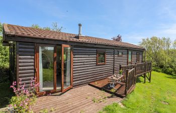 Castell Chalet Holiday Cottage
