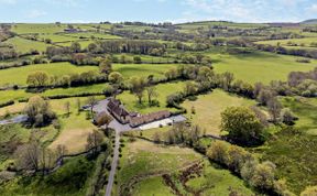 Photo of in Beaminster  (75191)