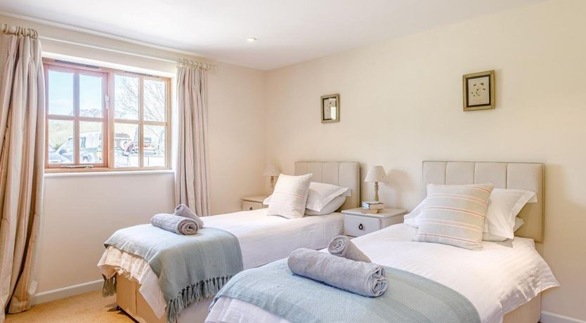 Photo of 2 Bed in Sydling St. Nicholas