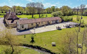 Photo of in Beaminster  (75192)