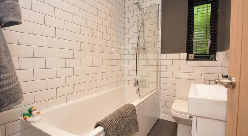 Photo of 1 Bed in Gilwern